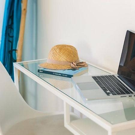 4 Bedroom Apartment On The Beach Tel Aviv Esterno foto