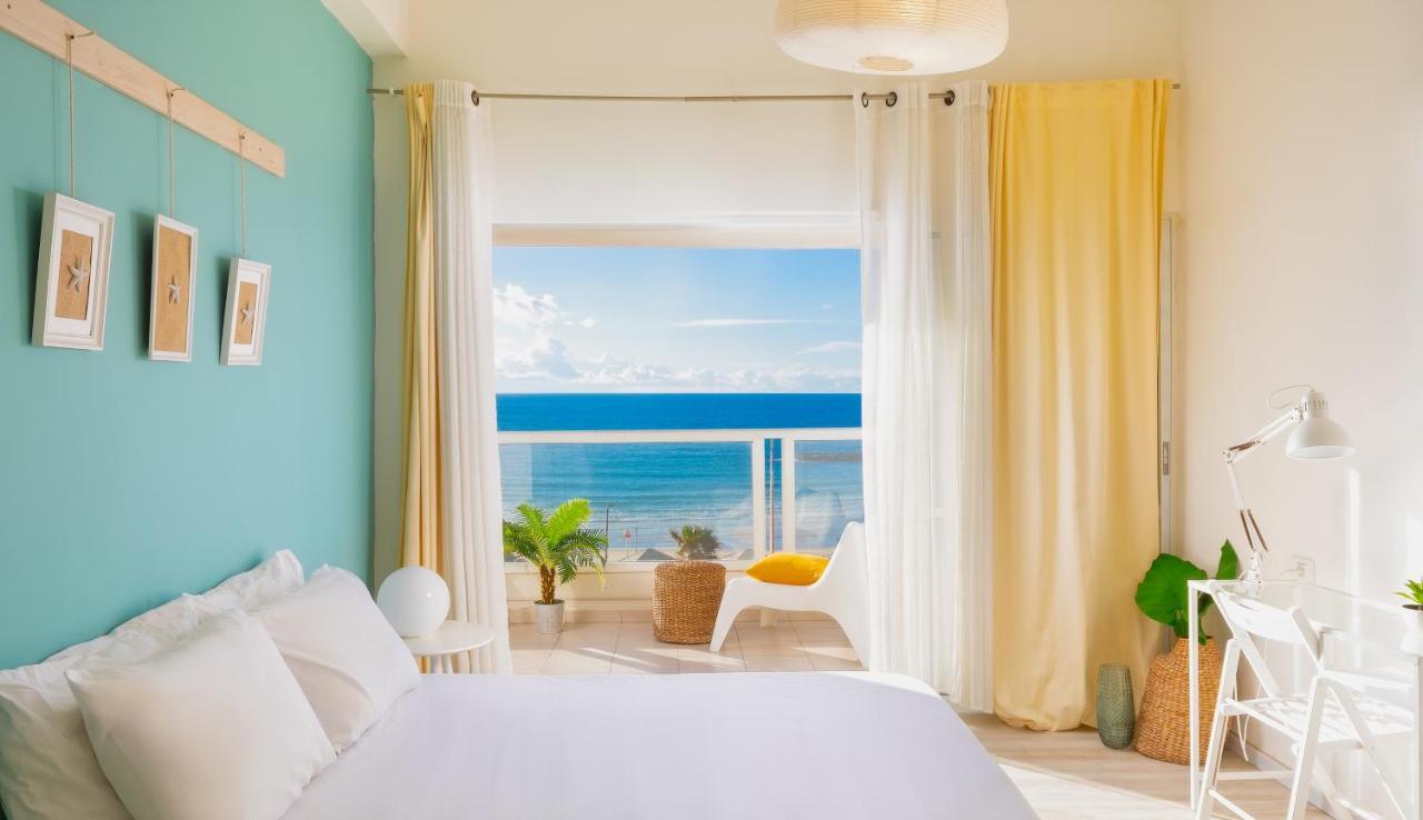 4 Bedroom Apartment On The Beach Tel Aviv Esterno foto
