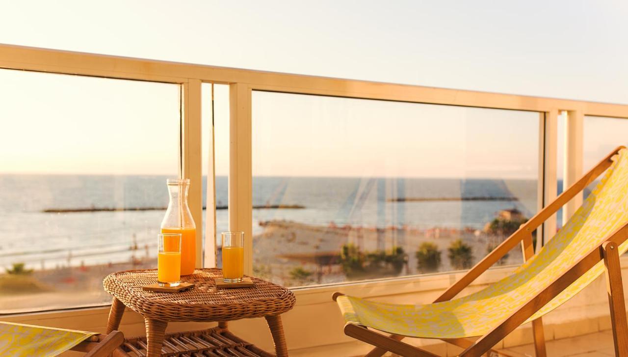 4 Bedroom Apartment On The Beach Tel Aviv Esterno foto