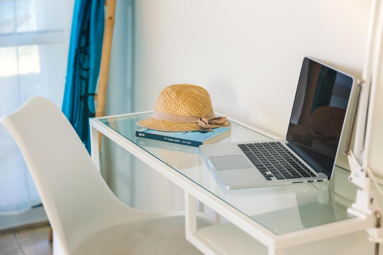 4 Bedroom Apartment On The Beach Tel Aviv Esterno foto